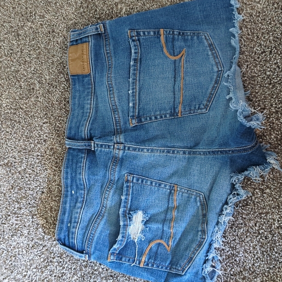 American Eagle Denim Shorts - Picture 5 of 5